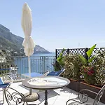 Hotiday Sea View 3*