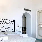 Hotiday Sea View Aparthotel Positano