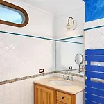 Aparthotel Hotiday Sea View 3*