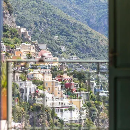 Hotiday Sea View شقة فندقية