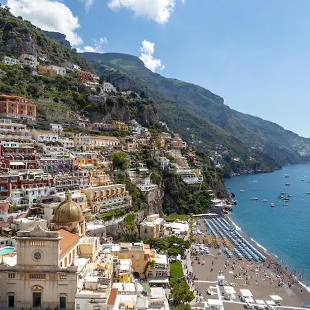 Hotiday Sea View شقة فندقية